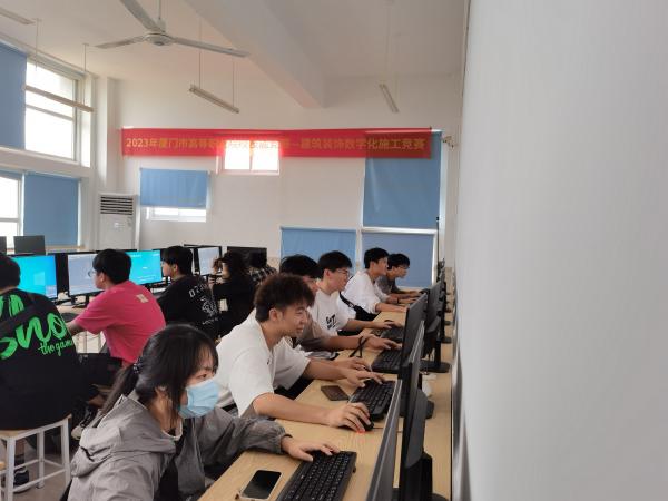 比赛现场.jpg