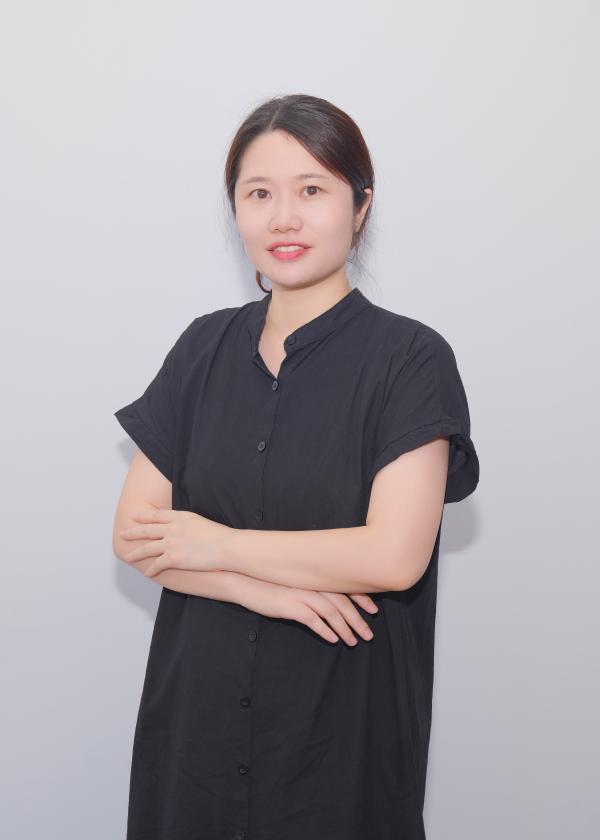 彭舒玲.jpg